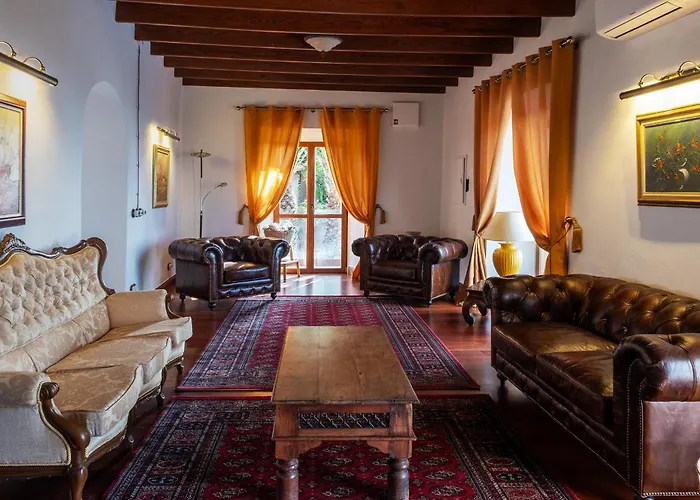 Serenitas فيلة أرونا