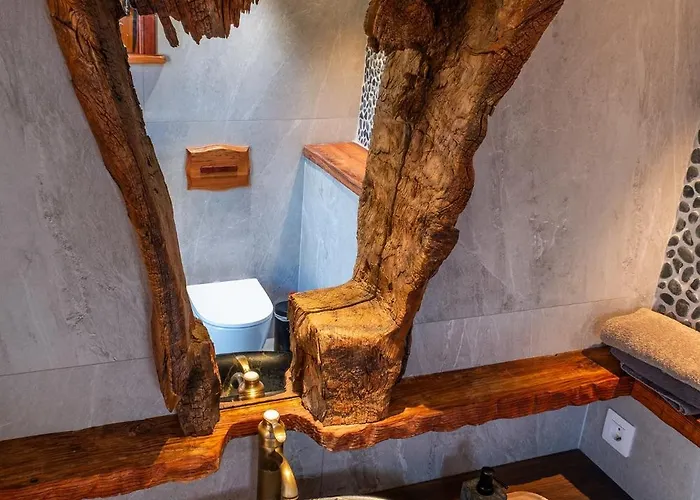 فيلة Serenitas أرونا