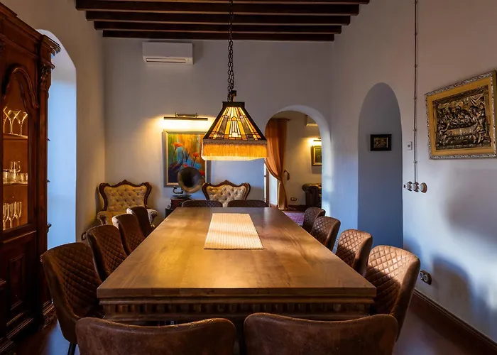 Serenitas فيلة *