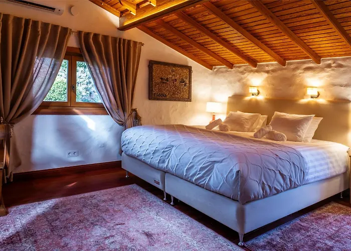 Serenitas أرونا