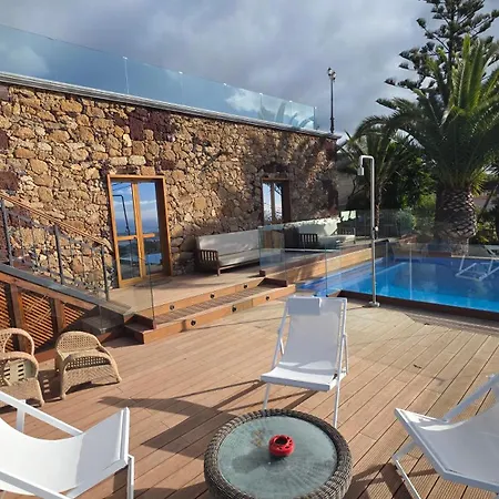 Serenitas Villa